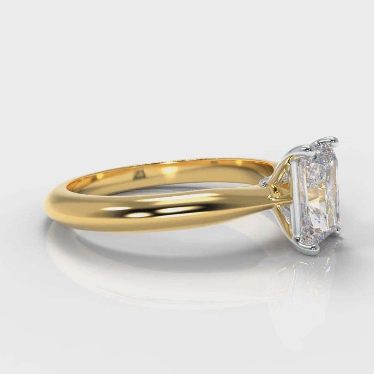 Carrée Solitaire Radiant Cut Diamond Engagement Ring - Yellow Gold