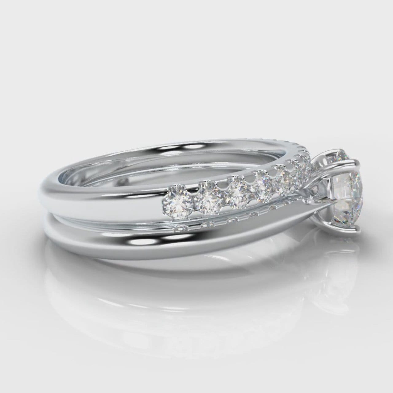 Carrée Solitaire Round Brilliant Cut Diamond Bridal Set