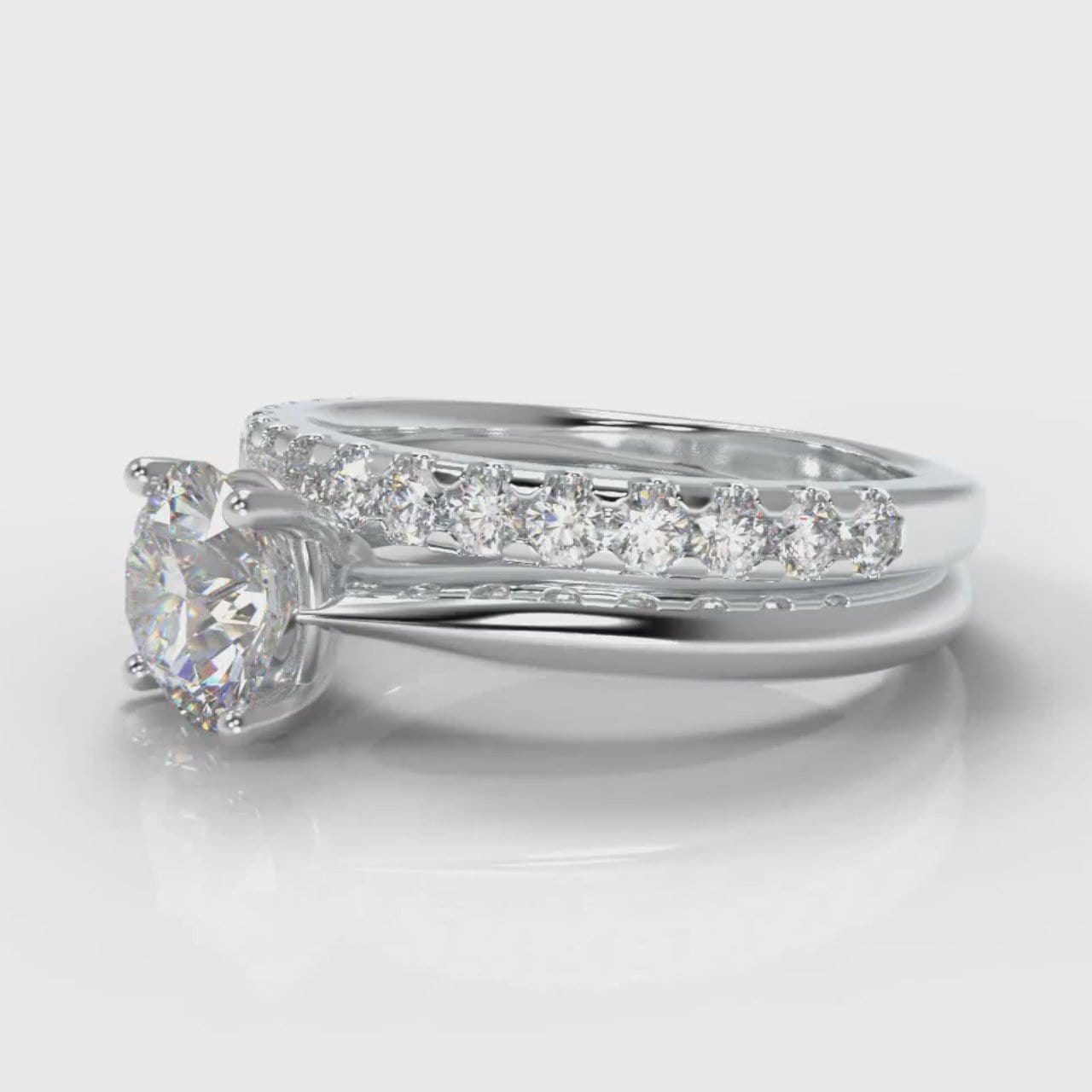 Carrée Solitaire Round Brilliant Cut Diamond Bridal Set