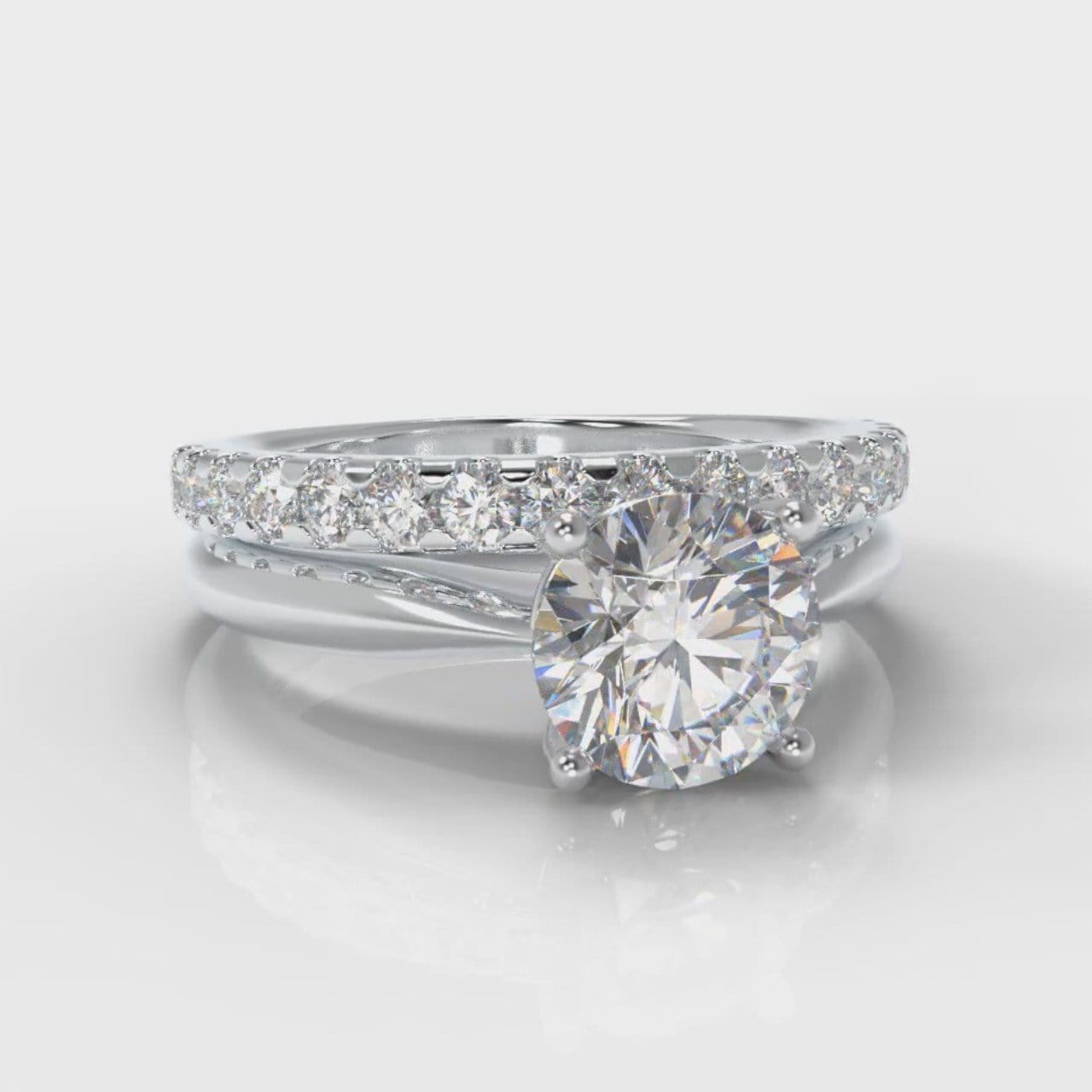 Carrée Solitaire Round Brilliant Cut Diamond Bridal Set