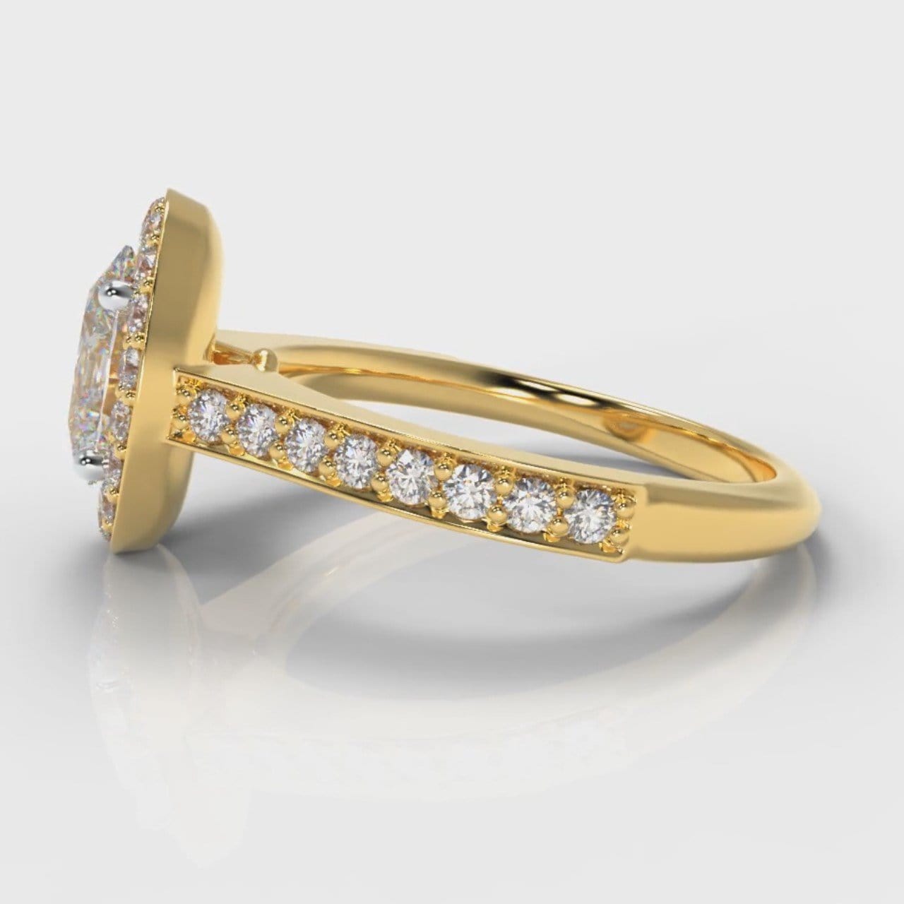Pavé Oval Diamond Halo Engagement Ring - Yellow Gold