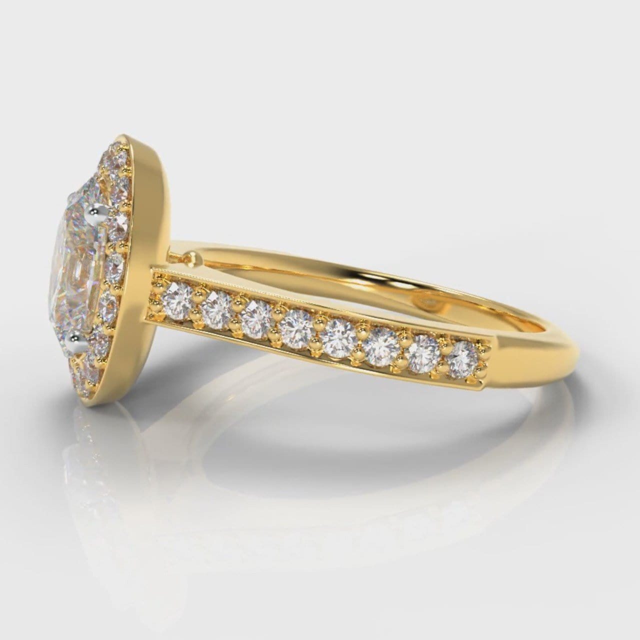 Pavé Oval Diamond Halo Engagement Ring - Yellow Gold